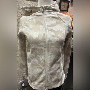All in Motion camo Cream Fleece Jacket